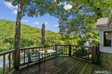 77 Algonquin Trail Newtown CT 06482