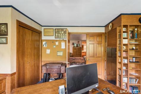 77 Algonquin Trail Newtown CT 06482