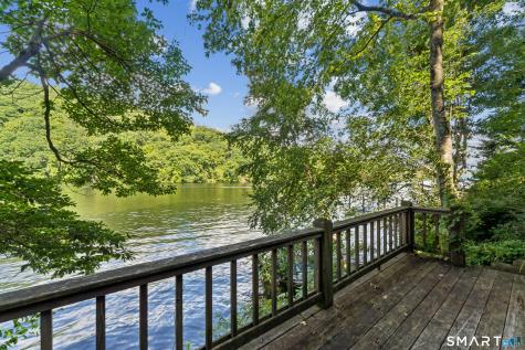 77 Algonquin Trail Newtown CT 06482