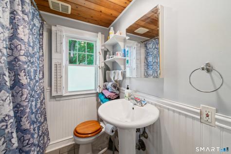 67 Macarthur Drive Waterbury CT 06704