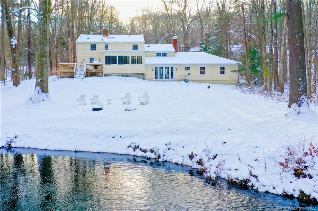 493 Valley Road New Canaan CT 06840