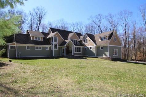 86 Curtiss Meadows Woodbury CT 06798