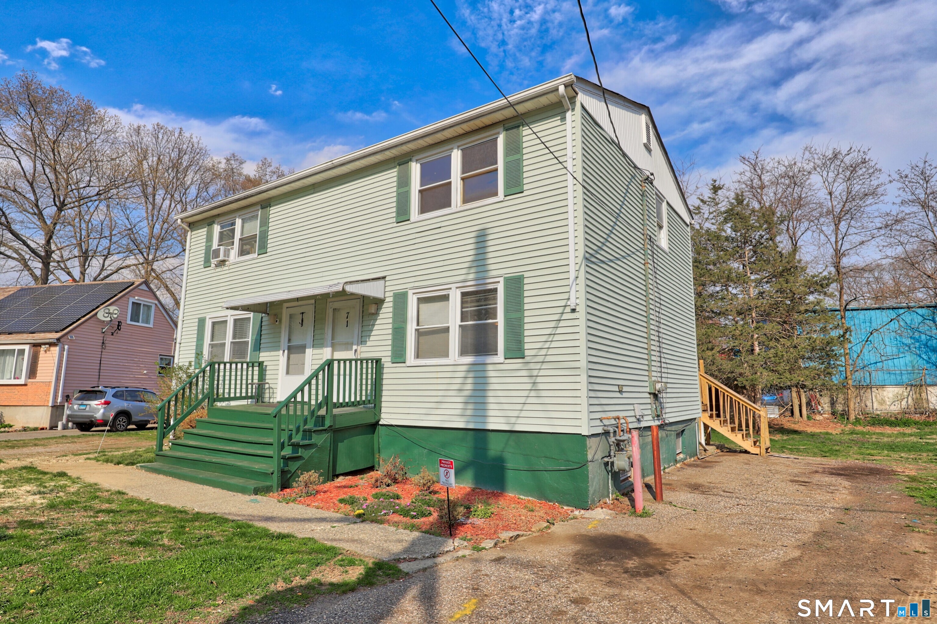 71 Sunshine Circle Bridgeport CT 06606
