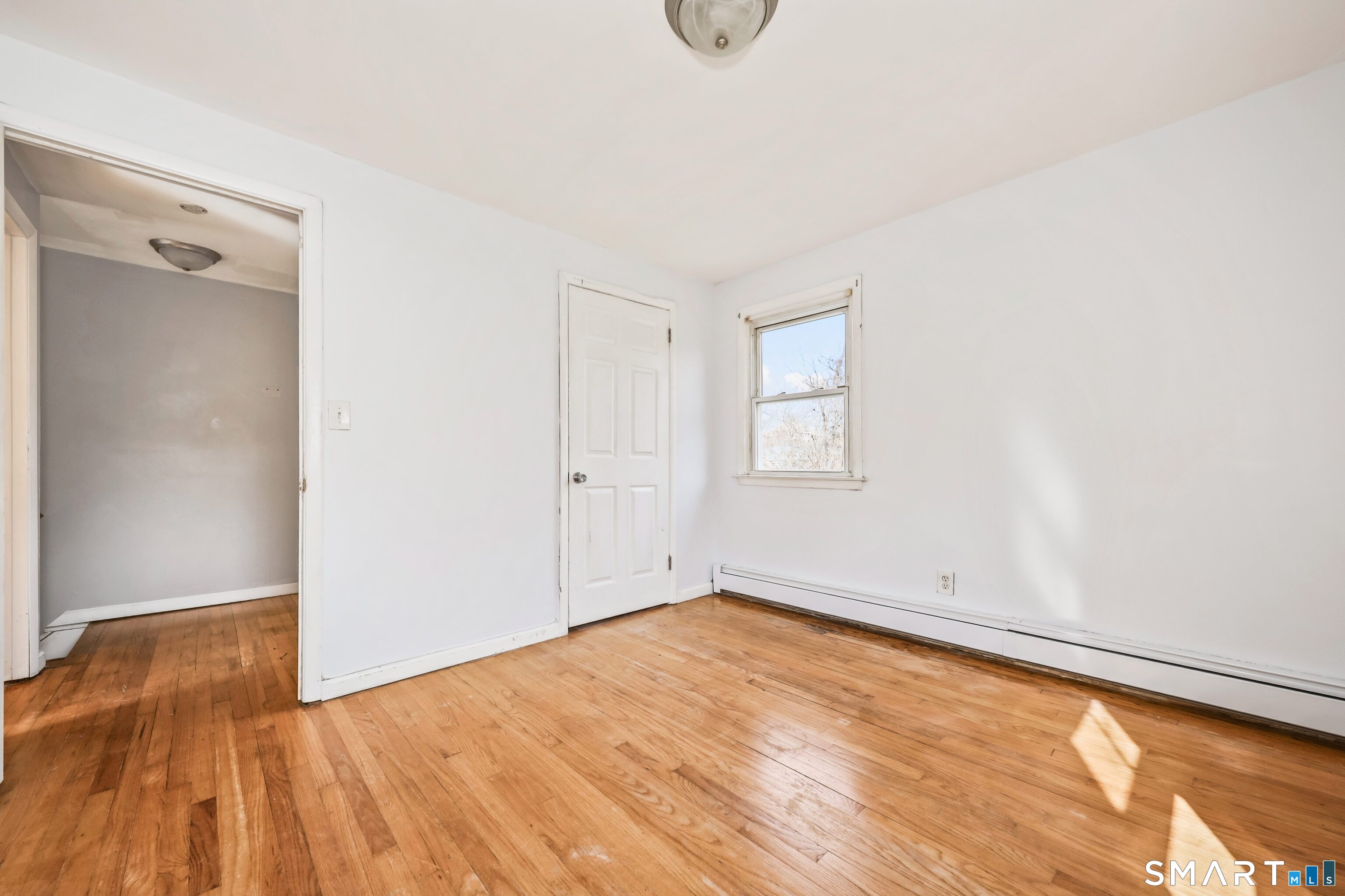 71 Sunshine Circle Bridgeport CT 06606
