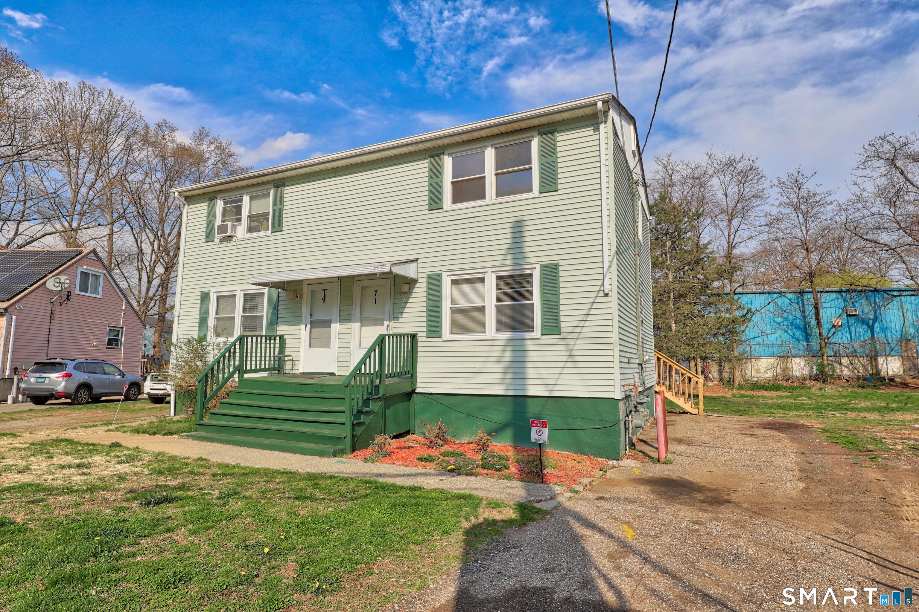 71 Sunshine Circle Bridgeport CT 06606