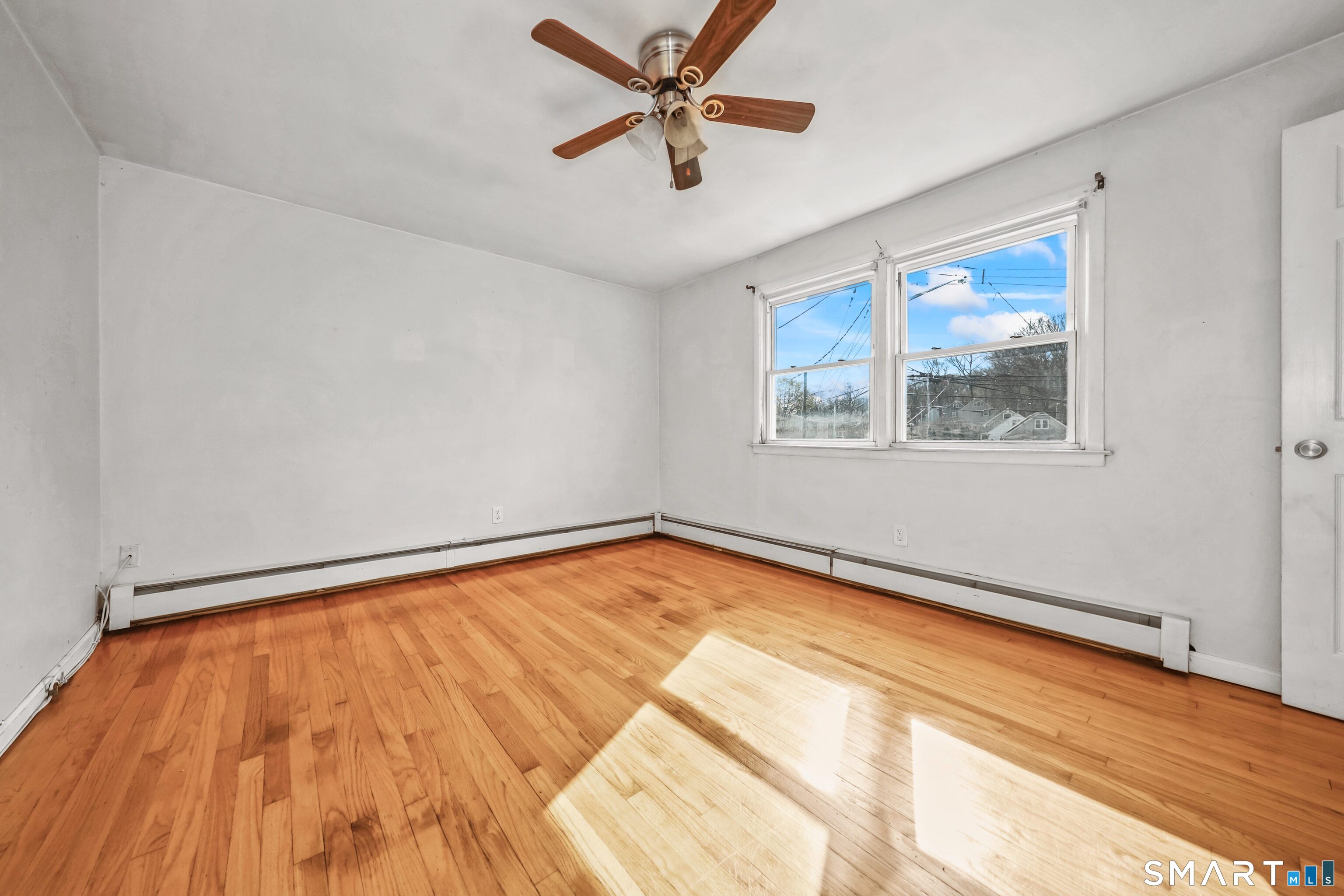 71 Sunshine Circle Bridgeport CT 06606