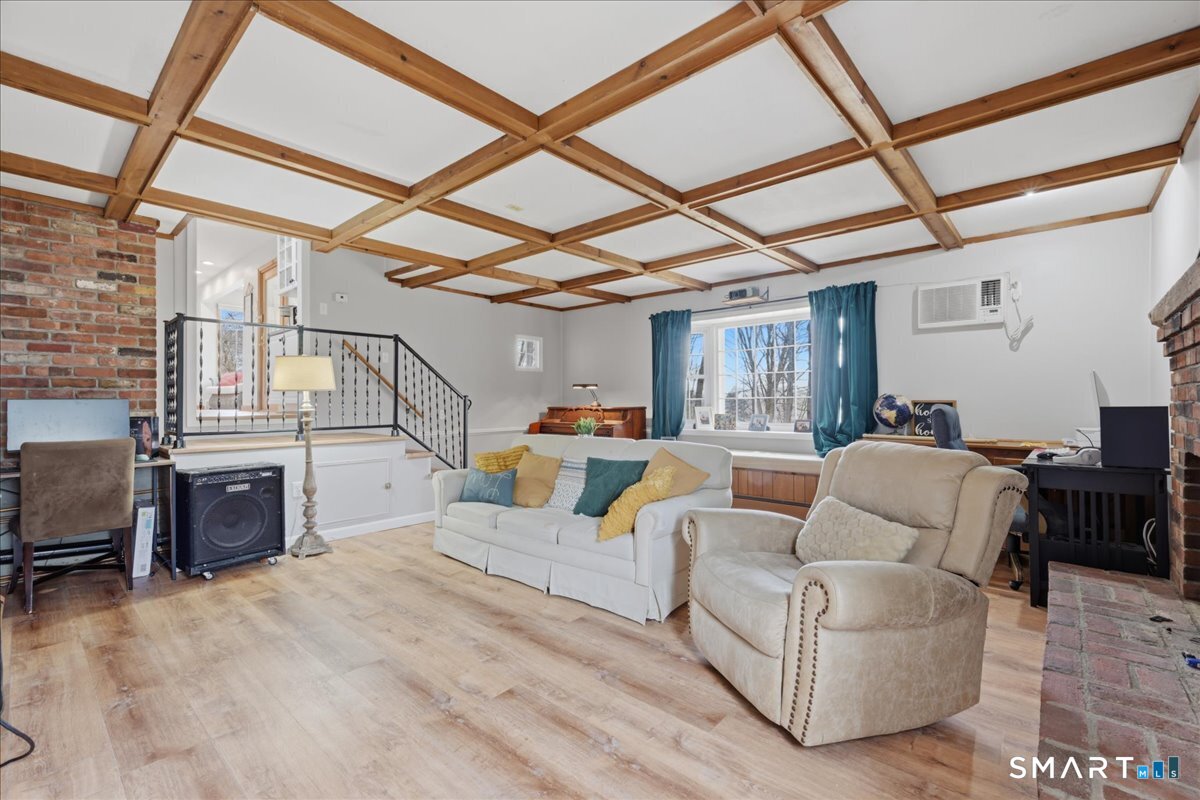 15 Ferry View Drive Ledyard CT 06335