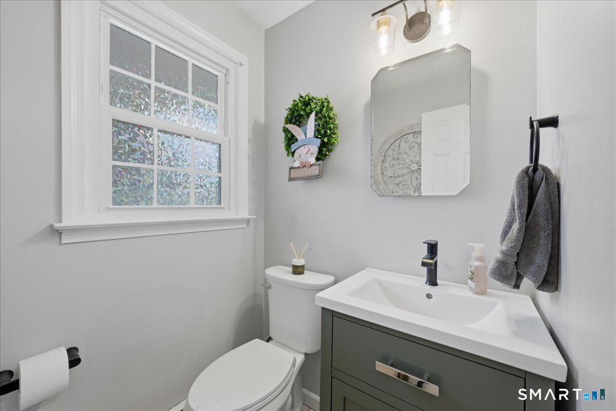 15 Ferry View Drive Ledyard CT 06335
