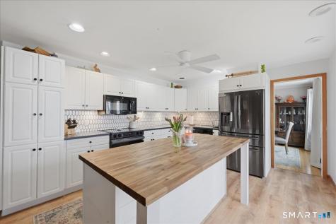 15 Ferry View Drive Ledyard CT 06335
