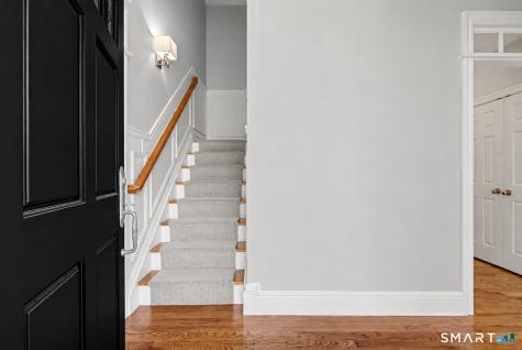 2 Ginos Way Ridgefield CT 06877