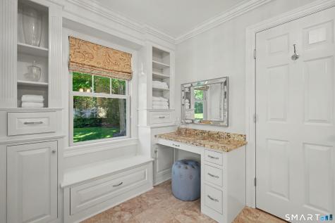2 Ginos Way Ridgefield CT 06877