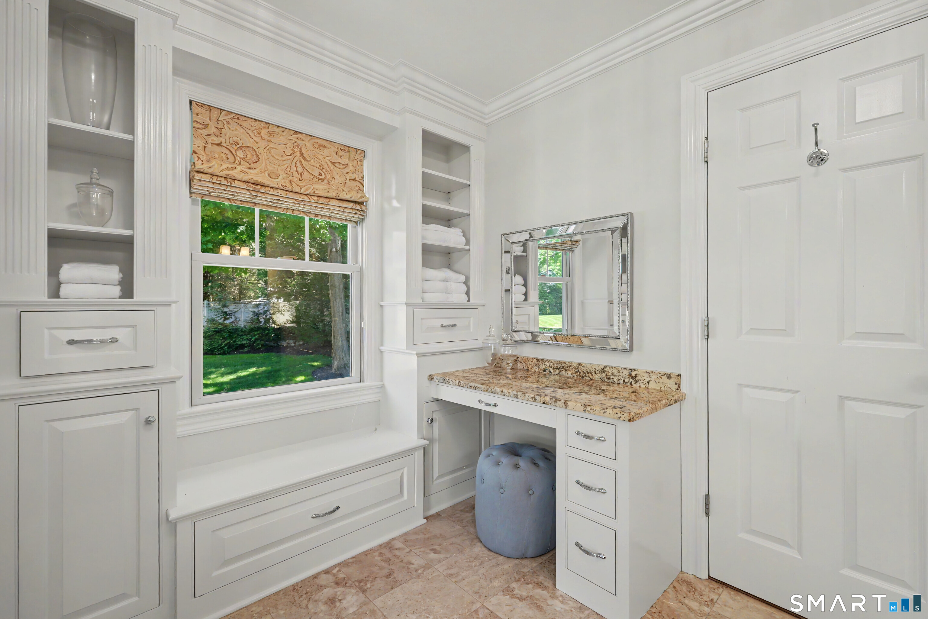 2 Ginos Way Ridgefield CT 06877