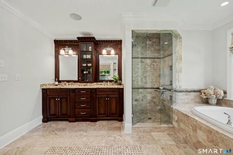 2 Ginos Way Ridgefield CT 06877