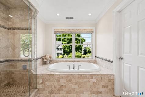 2 Ginos Way Ridgefield CT 06877