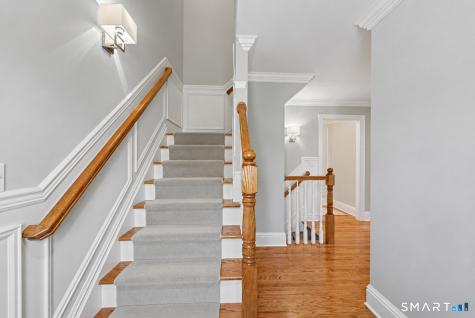 2 Ginos Way Ridgefield CT 06877