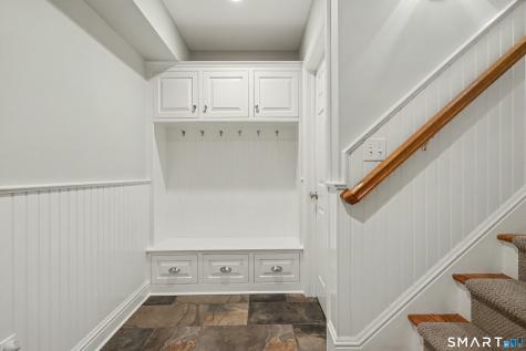 2 Ginos Way Ridgefield CT 06877