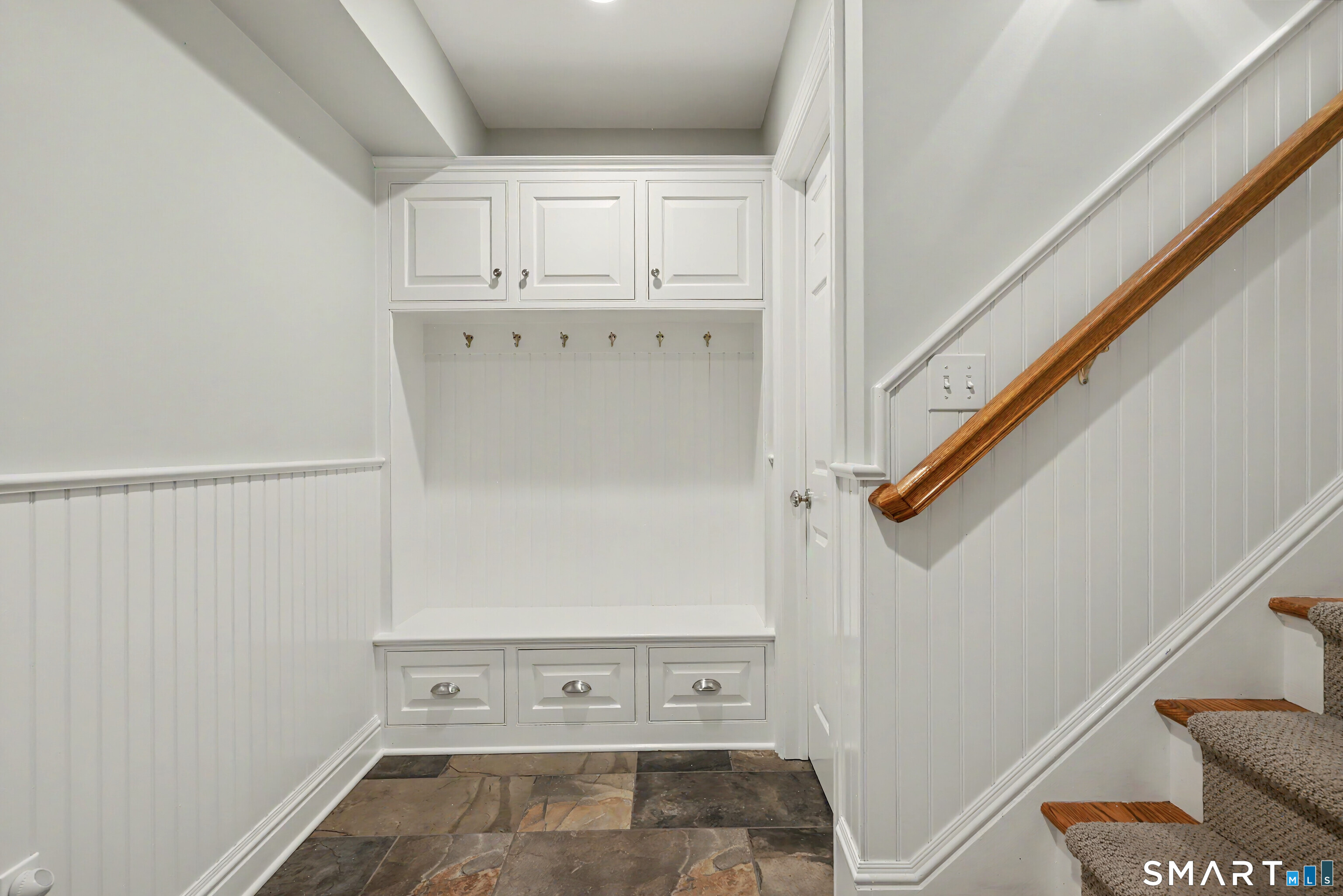 2 Ginos Way Ridgefield CT 06877