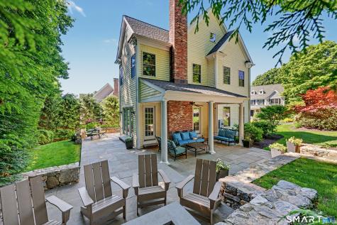 2 Ginos Way Ridgefield CT 06877