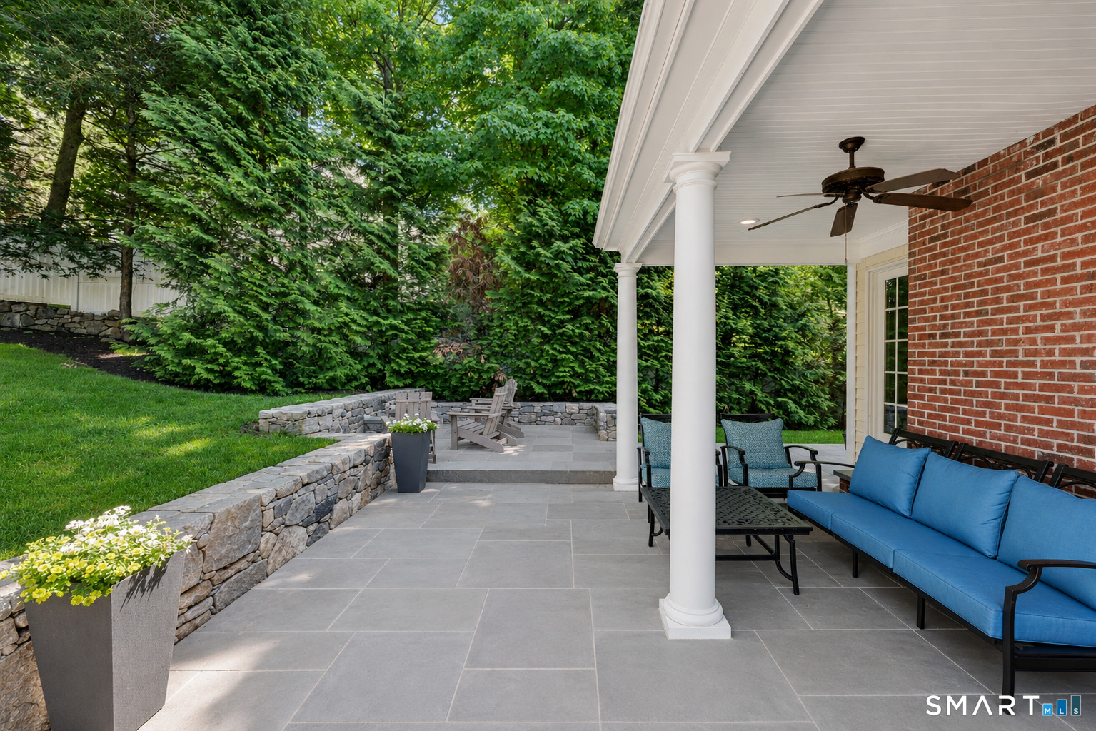 2 Ginos Way Ridgefield CT 06877