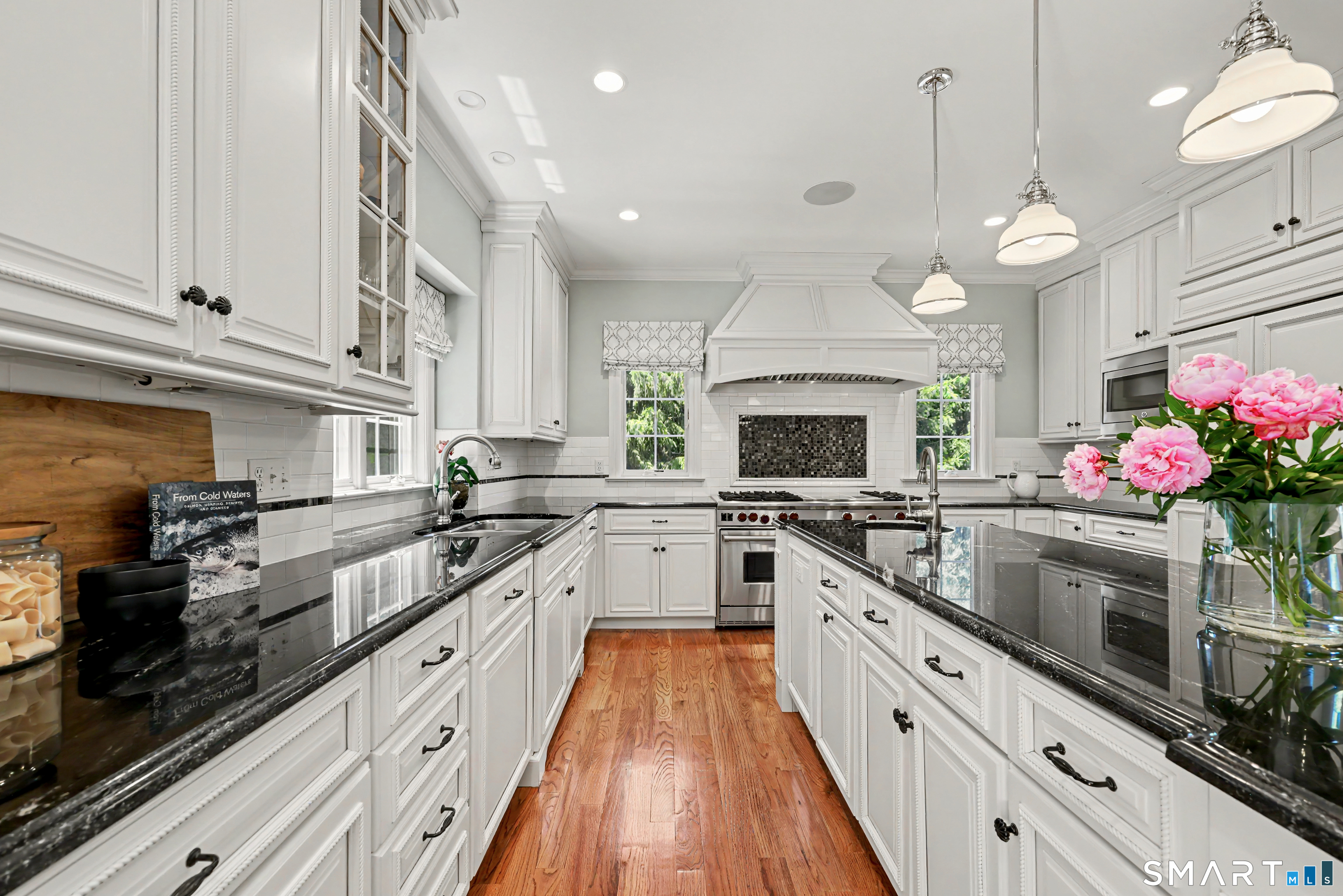 2 Ginos Way Ridgefield CT 06877