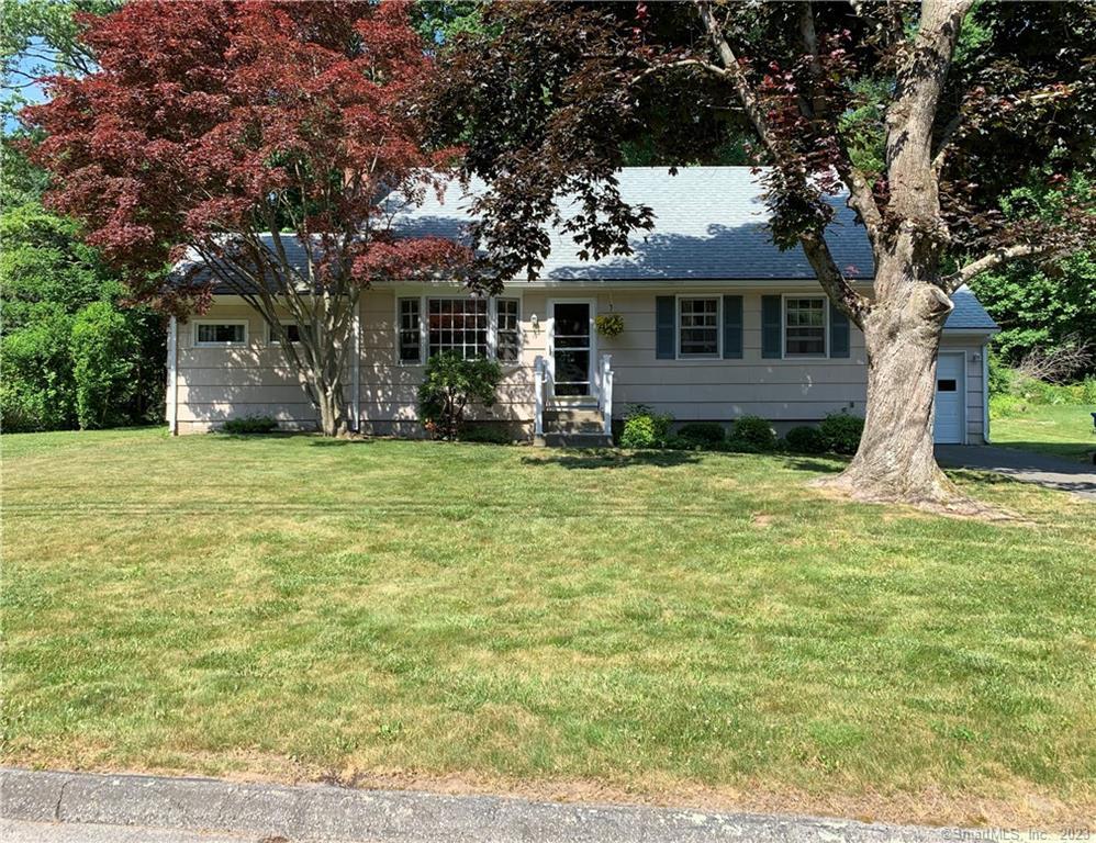 19 Oakwood Drive Ledyard CT 06335