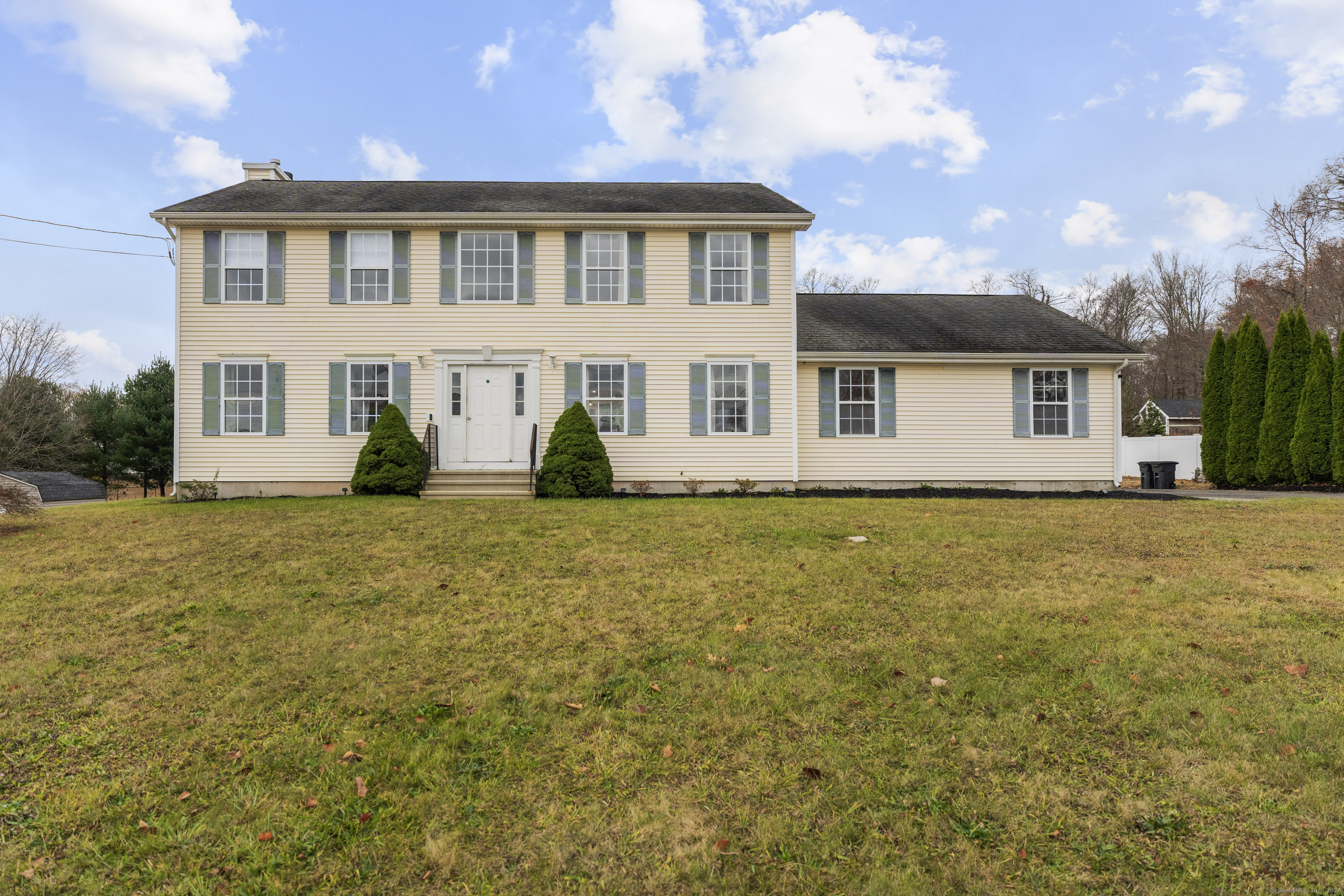 28 Nicesca Drive East Haven CT 06513