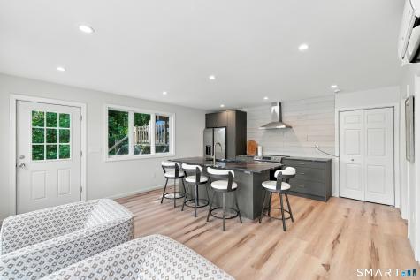 51 Bankside Trail Newtown CT 06482