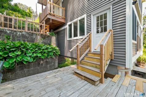 51 Bankside Trail Newtown CT 06482