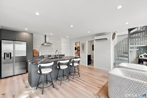 51 Bankside Trail Newtown CT 06482