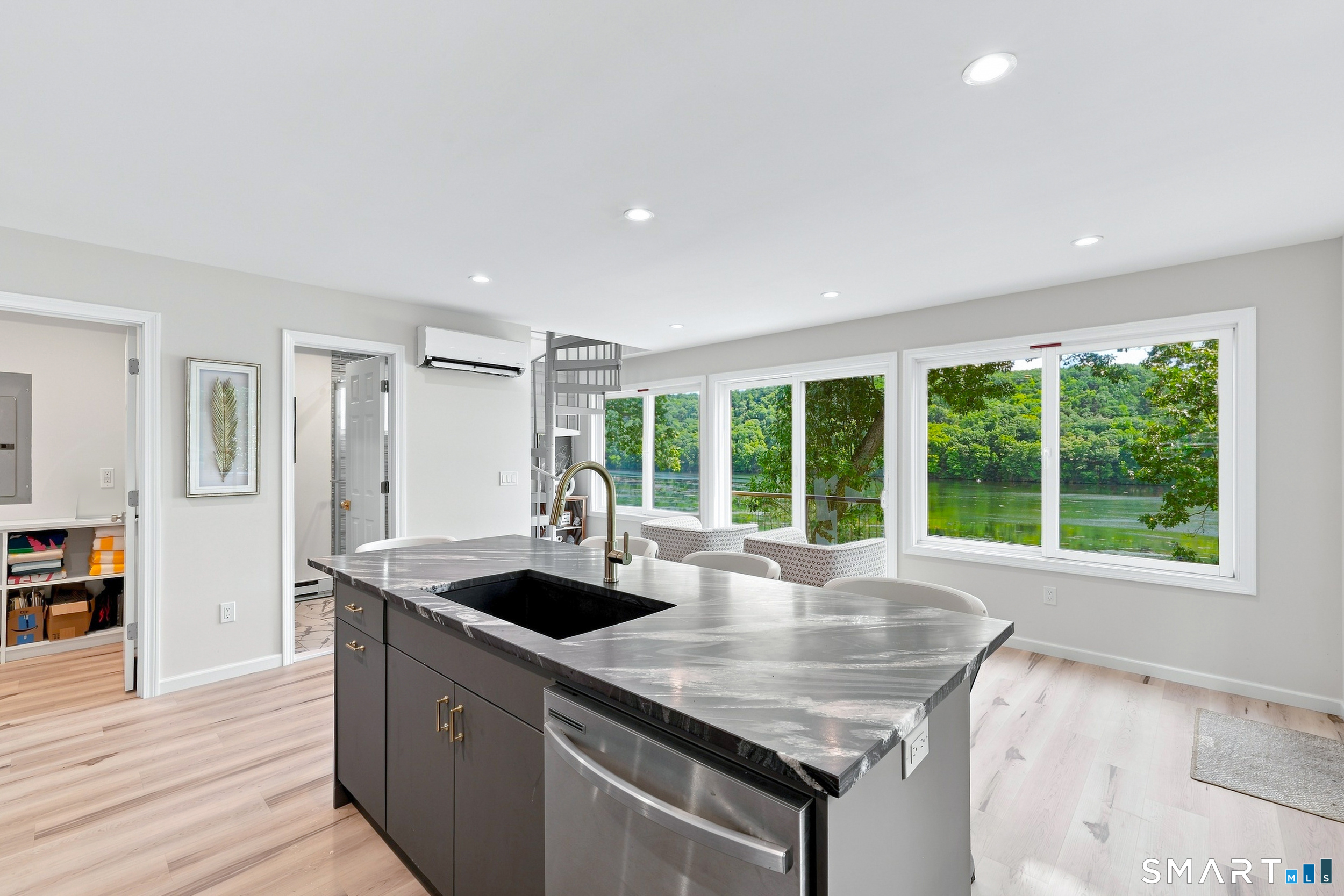 51 Bankside Trail Newtown CT 06482