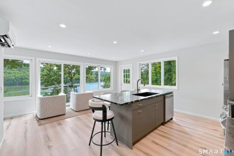 51 Bankside Trail Newtown CT 06482