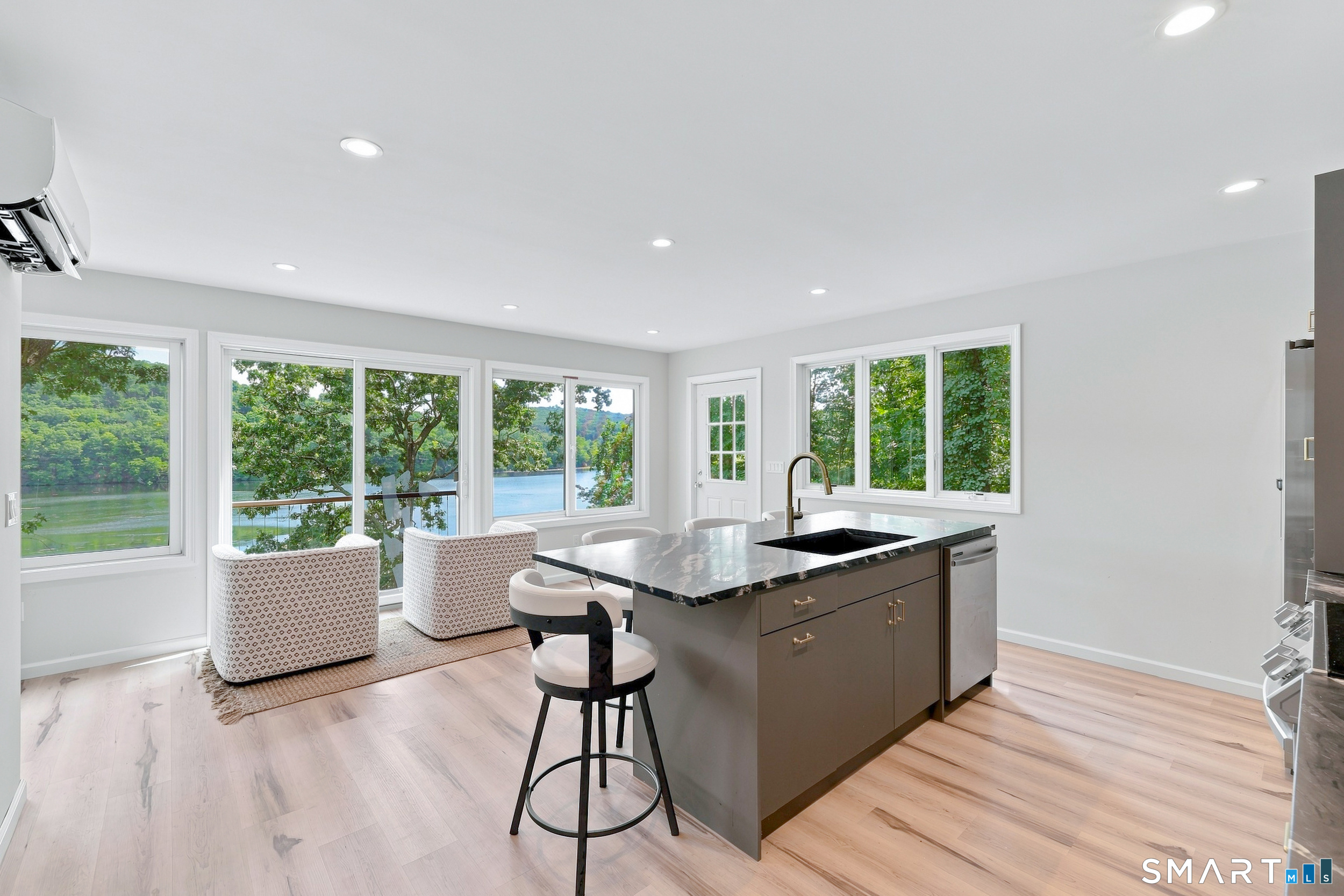 51 Bankside Trail Newtown CT 06482