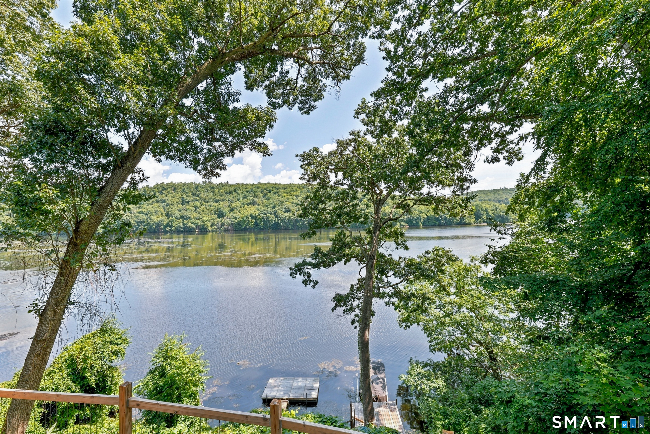 51 Bankside Trail Newtown CT 06482