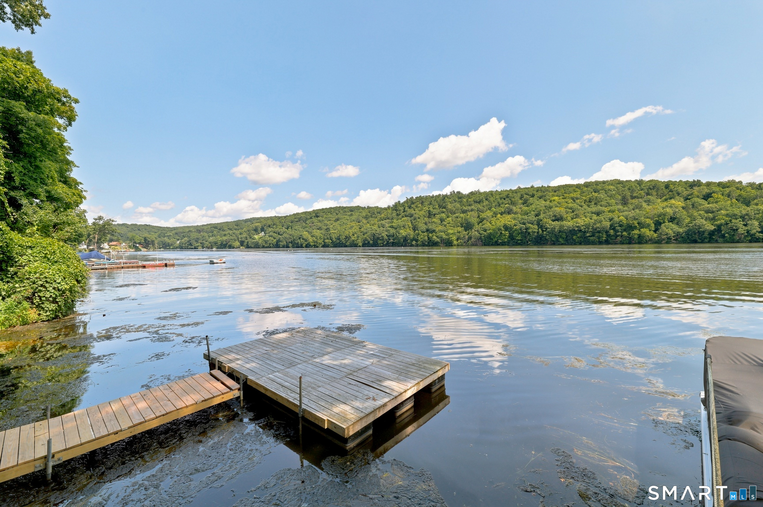 51 Bankside Trail Newtown CT 06482