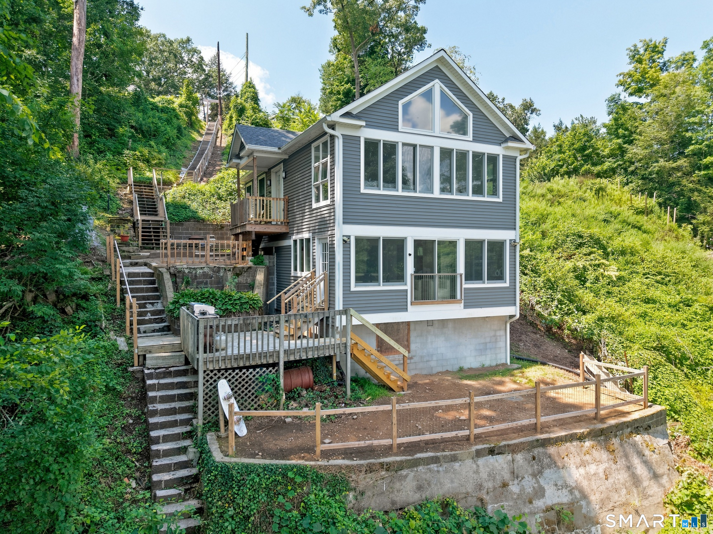 51 Bankside Trail Newtown CT 06482