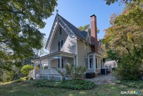 6 Pelton Hill Chester CT 06412