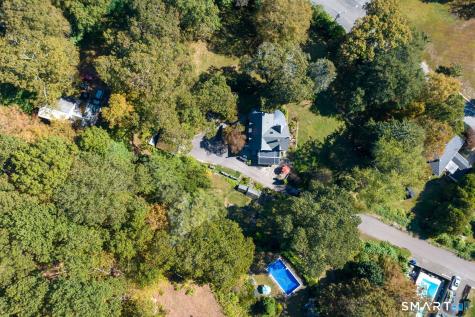 6 Pelton Hill Chester CT 06412