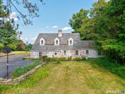 54 Ferncliff Drive West Hartford CT 06117