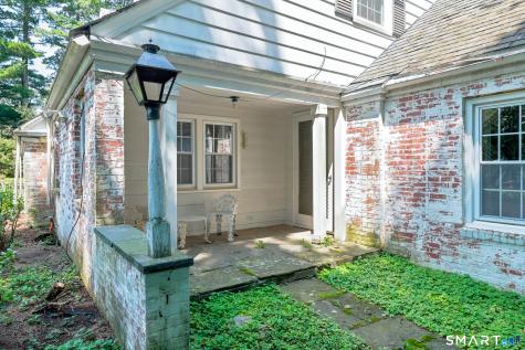 54 Ferncliff Drive West Hartford CT 06117