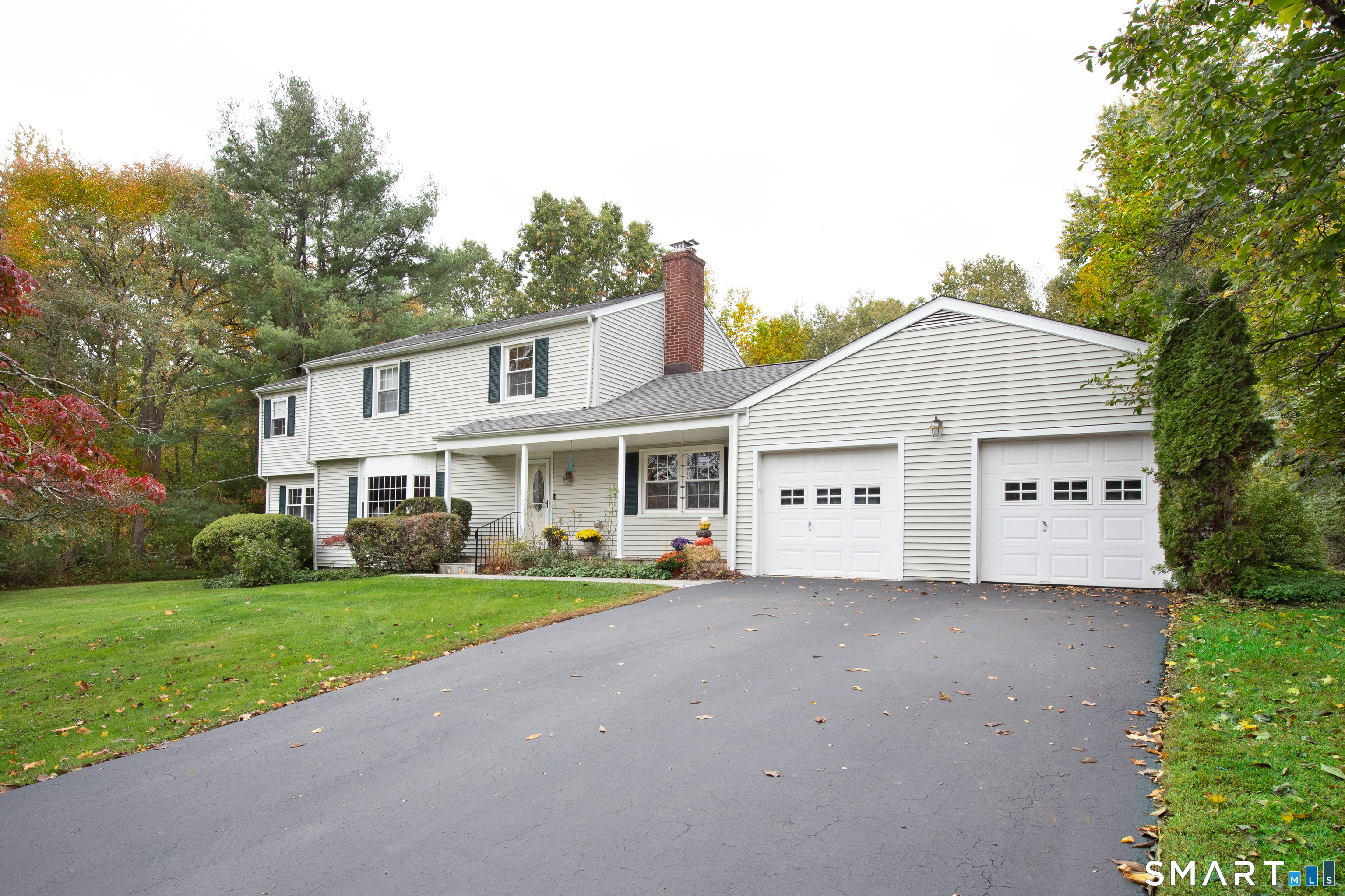 15 Longview Road Trumbull CT 06611