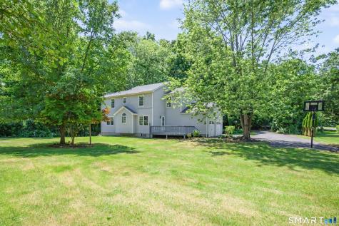 39 Greenbriar Road Oxford CT 06478