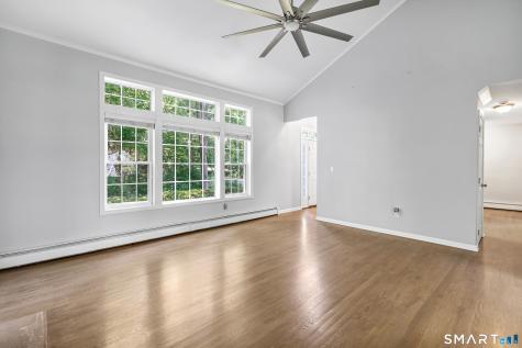 39 Greenbriar Road Oxford CT 06478