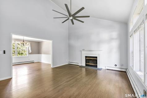 39 Greenbriar Road Oxford CT 06478