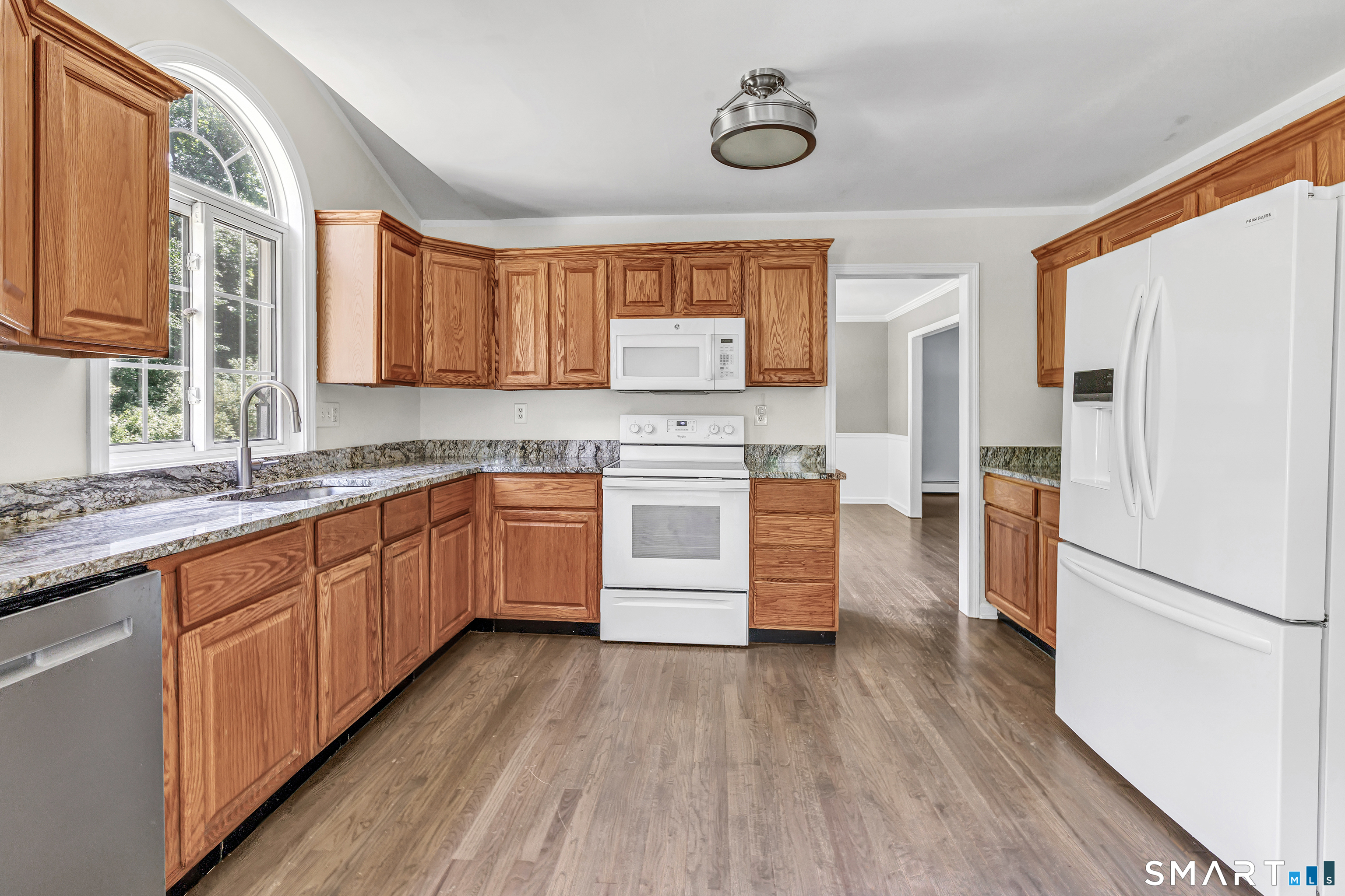 39 Greenbriar Road Oxford CT 06478