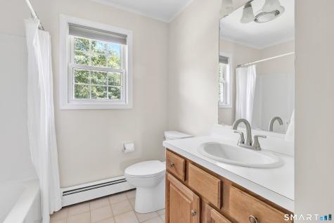 39 Greenbriar Road Oxford CT 06478