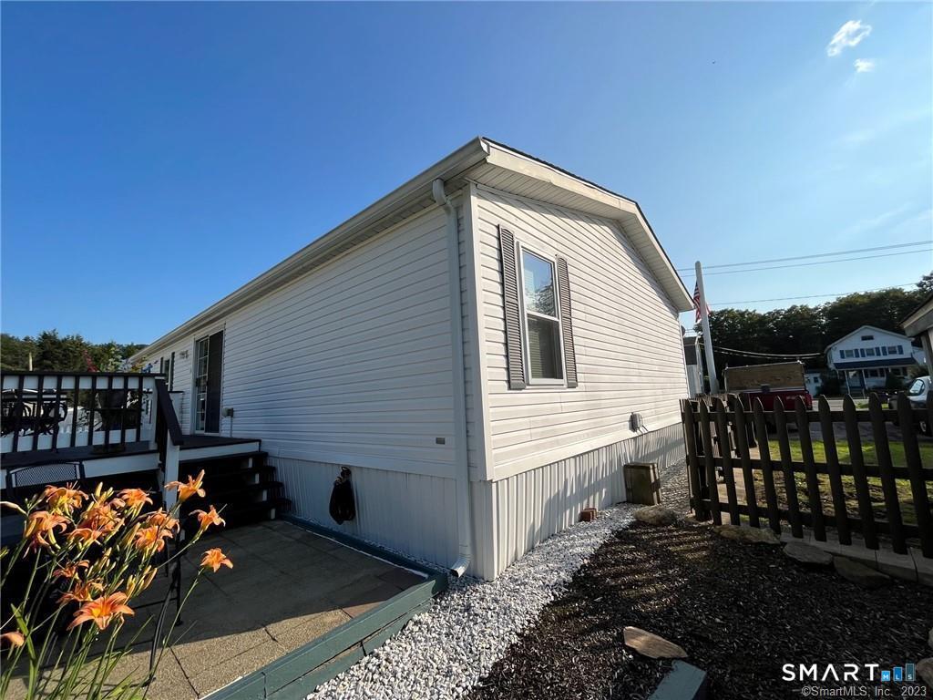 1070 Amity Road Bethany CT 06524