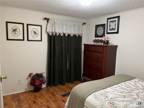 1070 Amity Road Bethany CT 06524