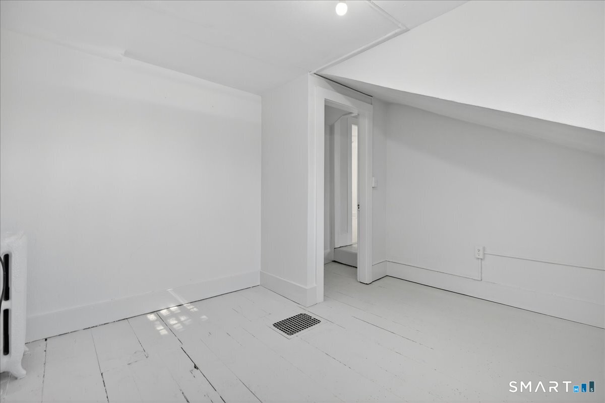 305 Lenox Street New Haven CT 06513