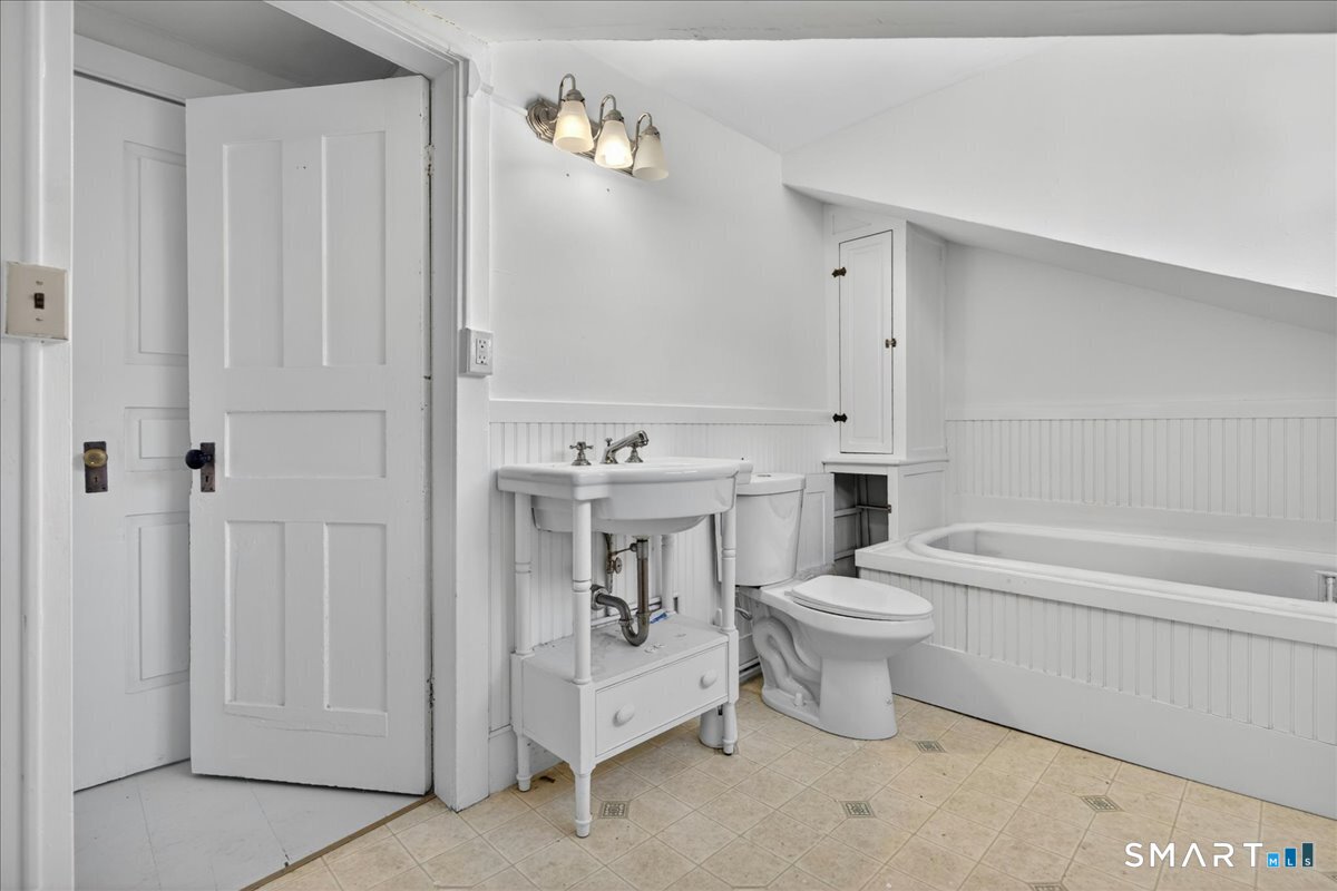 305 Lenox Street New Haven CT 06513