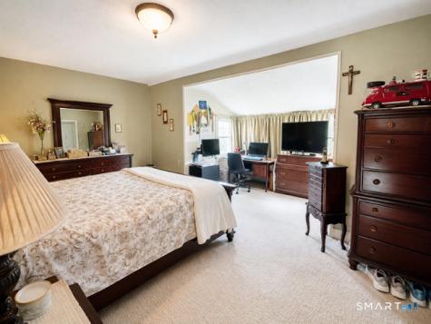 4 Orchard Street West Haven CT 06516